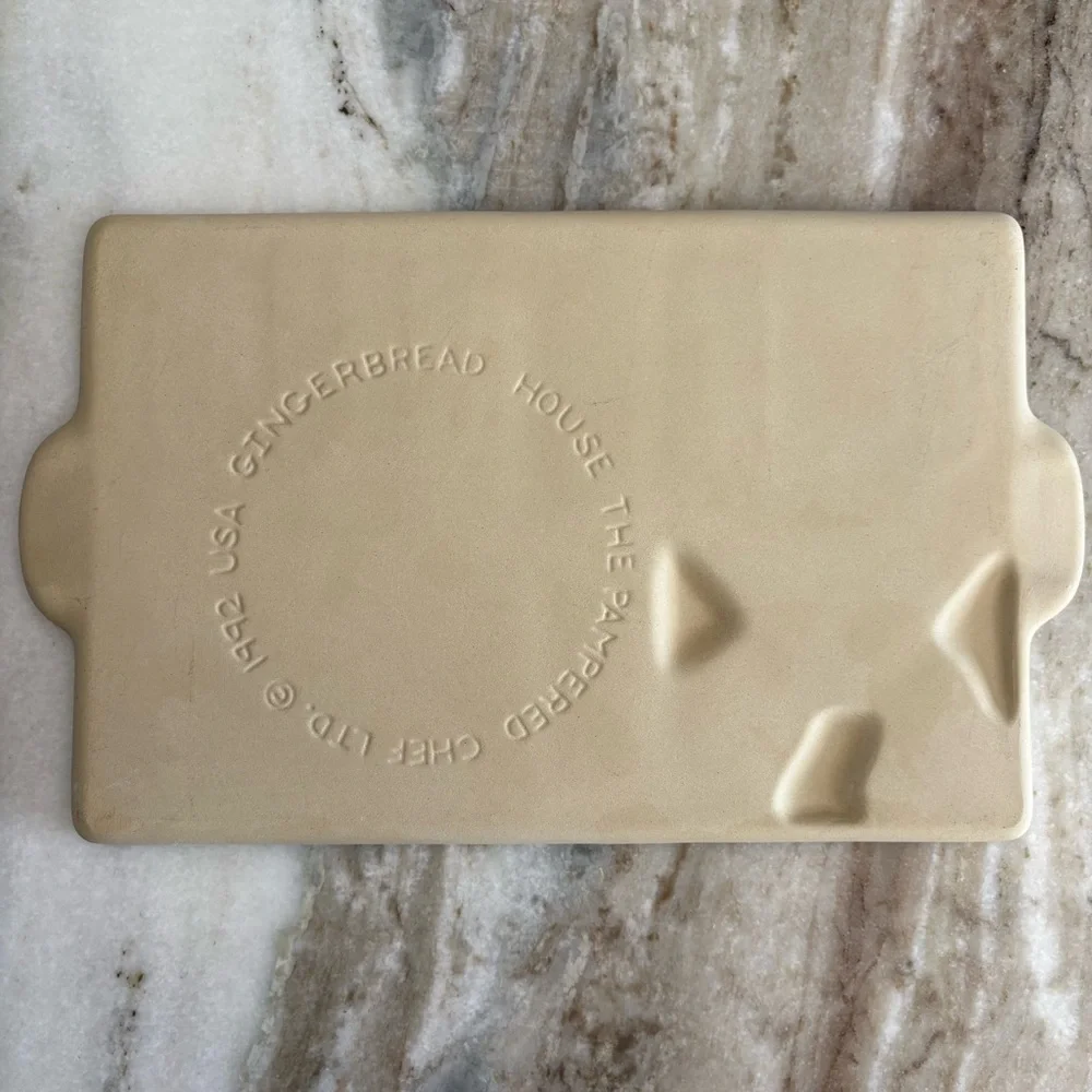Vintage 1992 Stoneware Pampered Chef Gingerbread House baking pan mold kit new